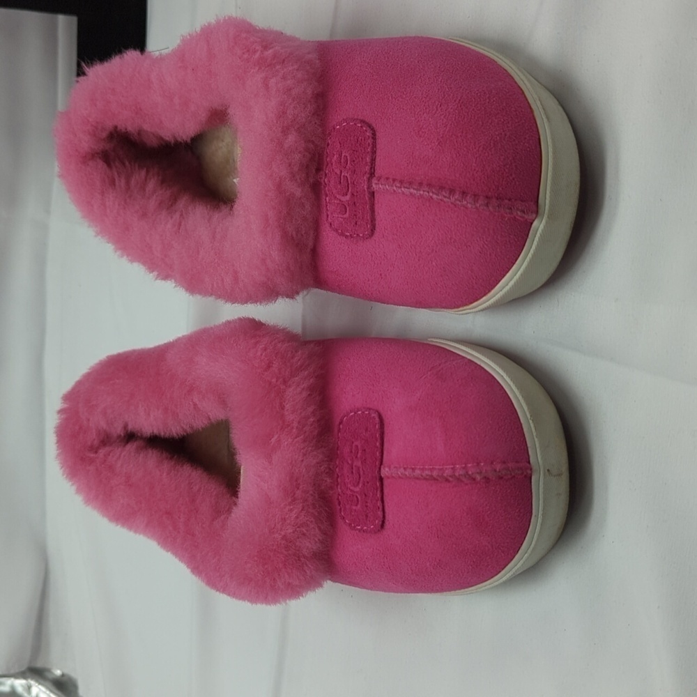 UGG rylan slip pink house slippers size 6